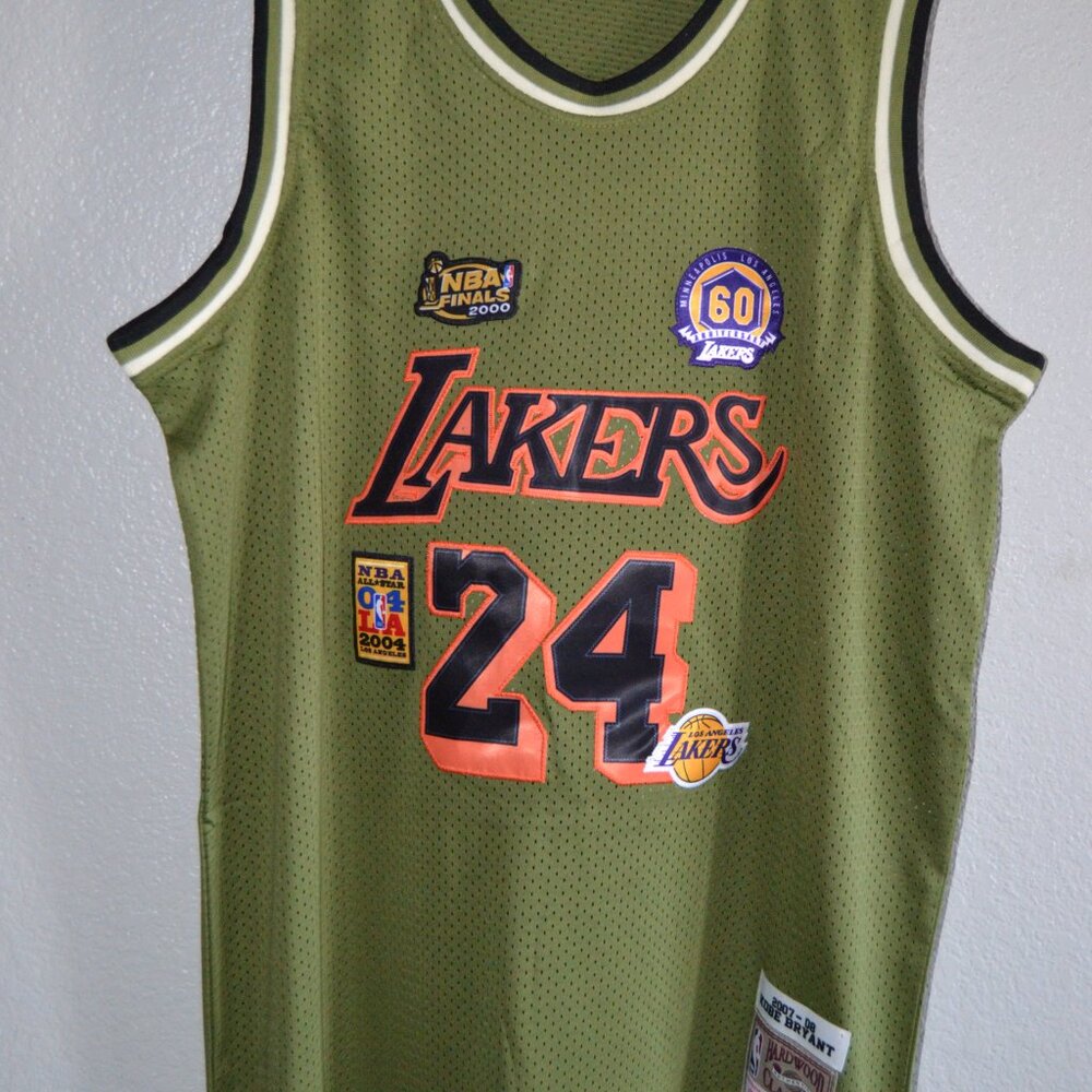 KOBE BRYANT HARDWOOD CLASSIC LAKERS GREEN JERSEY- Brand New- LARGE$85 - Picture 12 of 15